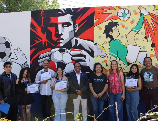 Comunidad universitaria participa en estrategia “Tequios por la Paz” con temática del Mundial