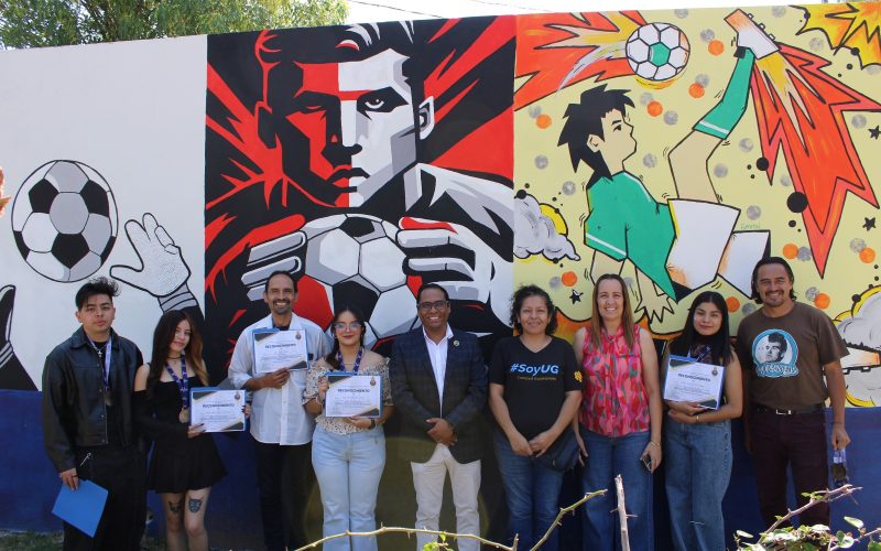 Comunidad universitaria participa en estrategia “Tequios por la Paz” con temática del Mundial