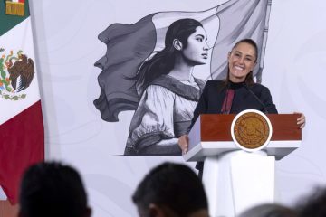 Claudia Sheinbaum anuncia decreto para trabajar a distancia y suspender clases en CDMX por inauguración de la fiesta futbolera