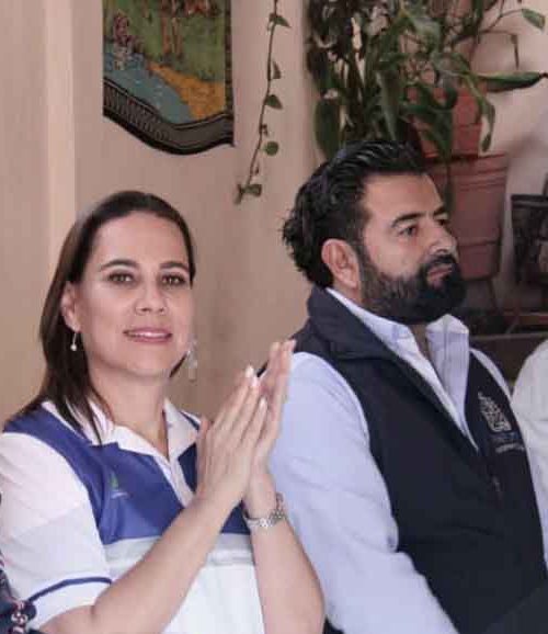 Refuerzan trabajos de modernización vial y servicios en las Trojes