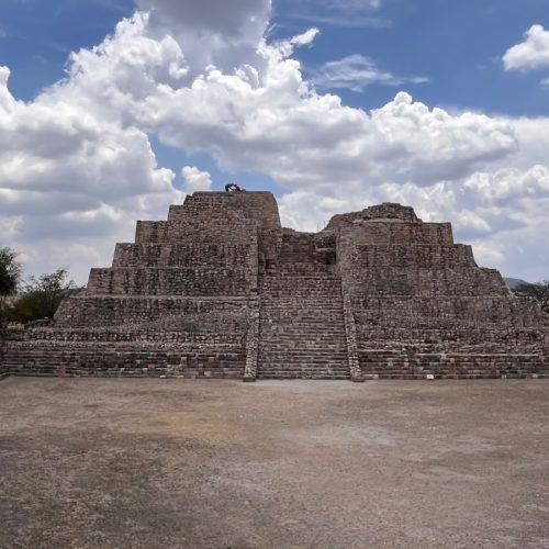  La Casa de los Trece Cielos refleja la relación entre el ser humano, el paisaje y el cielo