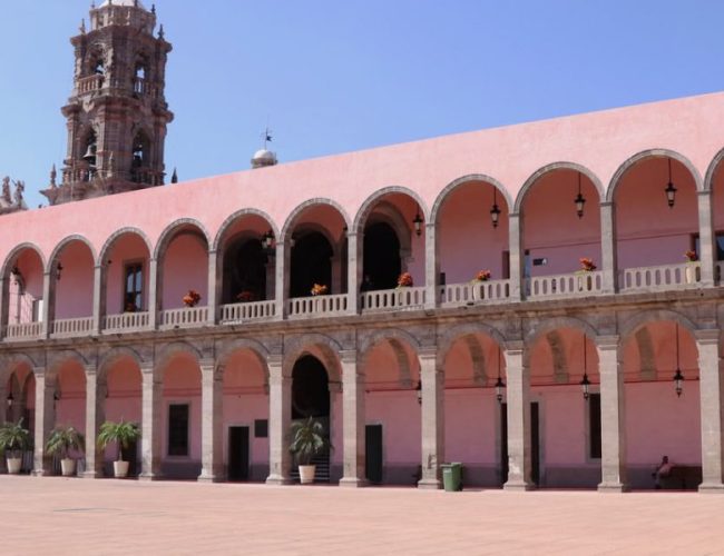 Gobierno de Irapuato e INAH fortalecen alianzas para conservación del patrimonio histórico