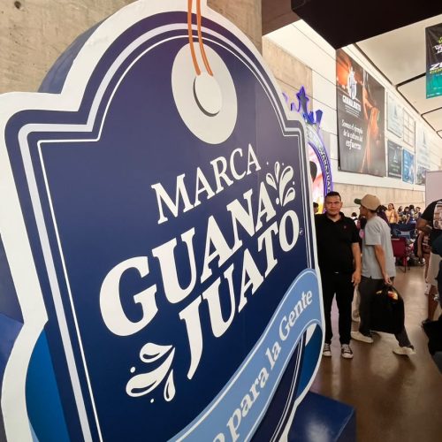 Cuatrocientas cincuenta marcas, cuatrocientas cincuenta historias