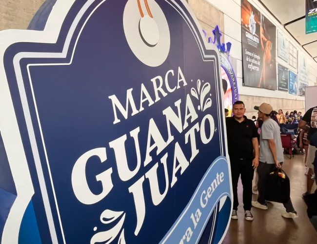 Cuatrocientas cincuenta marcas, cuatrocientas cincuenta historias