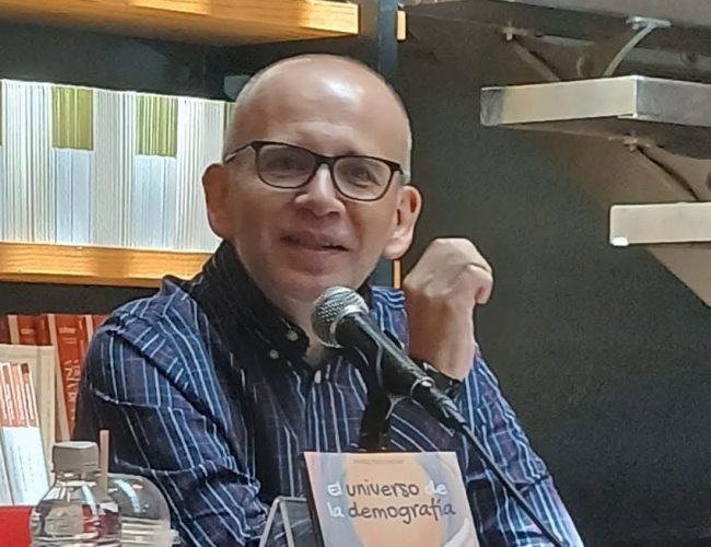 Transición demográfica hacia 2040: Investigador de la UG analiza los retos sociales y territoriales en Guanajuato