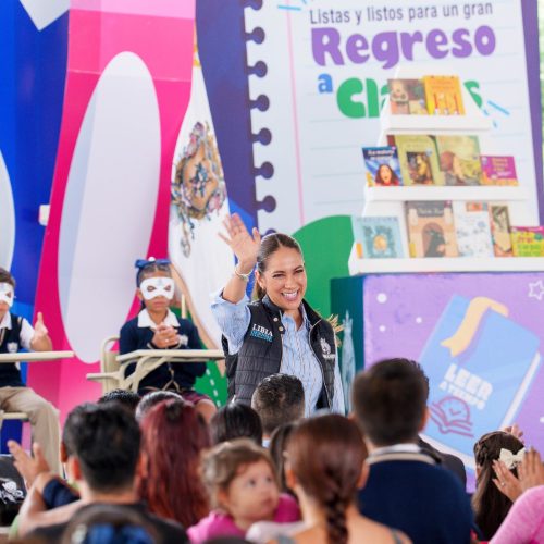 Gobernadora de Guanajuato refrenda su compromiso con la educación