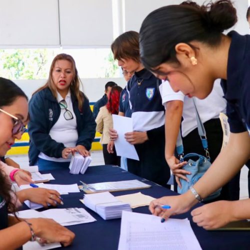 Gobierno de Irapuato impulsa la educación con entrega de BecasSí 2026