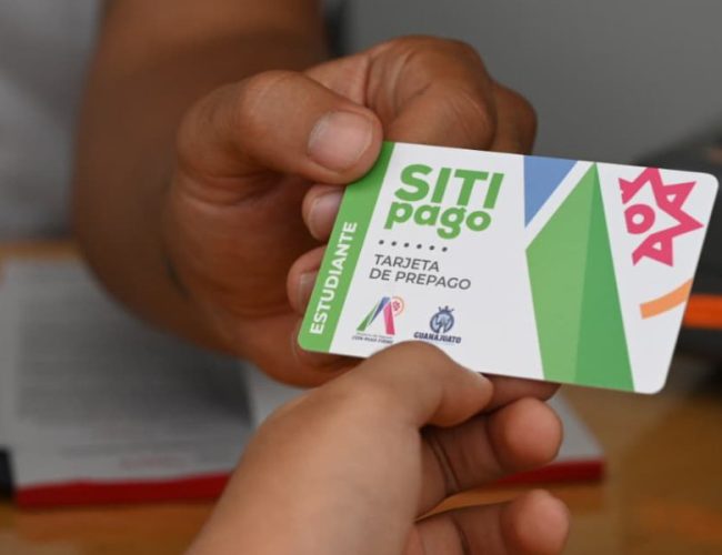 Invitan a actualizar la tarjeta SiTiPago para estudiantes irapuatenses