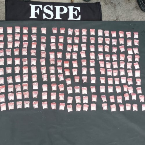 Detienen FSPE a hombre con más de 500 dosis de presunto cristal en León