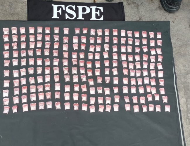 Detienen FSPE a hombre con más de 500 dosis de presunto cristal en León