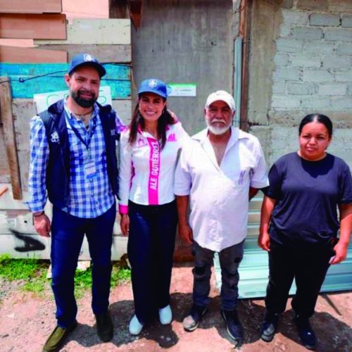 Brindan apoyos a familias leonesas para mejorar sus hogares