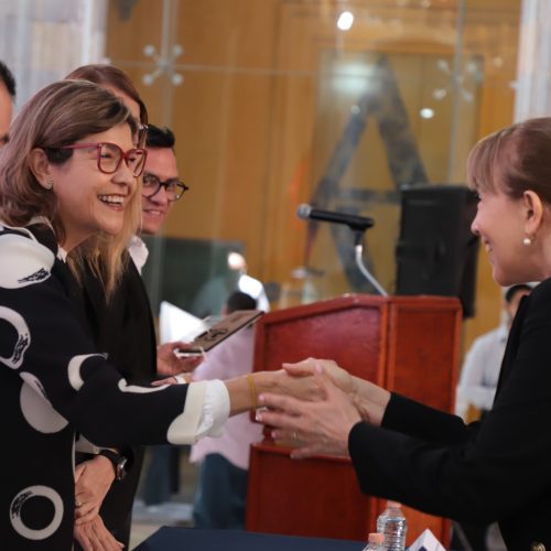 Reconoce UG la trayectoria de personal jubilado y agradece su legado