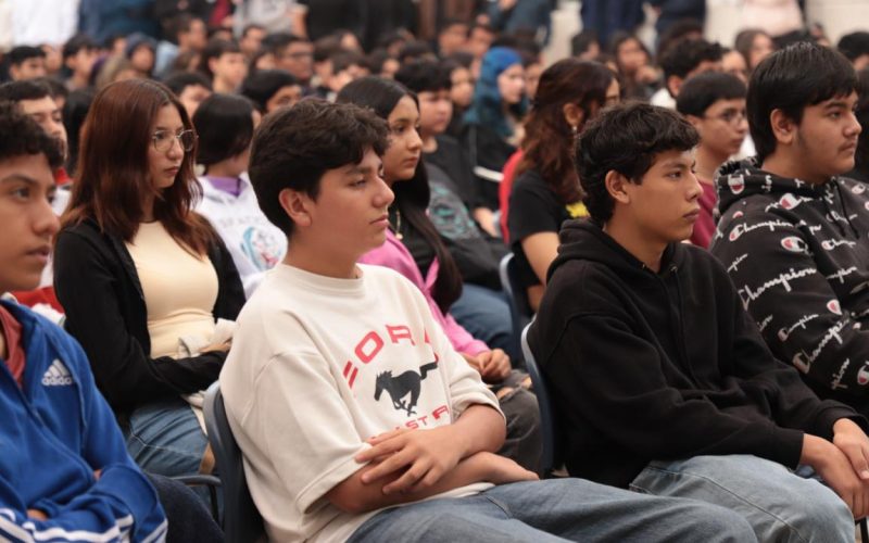 Inicia clases la primera generación de bachillerato en la sede Yuriria UG