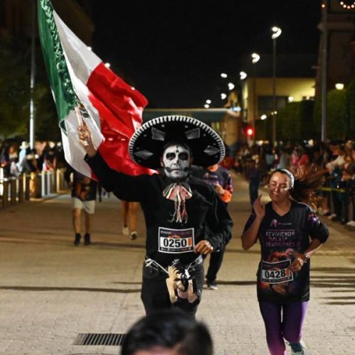 Gran carrera nocturna “Corre entre la vida y la memoria” en Irapuato