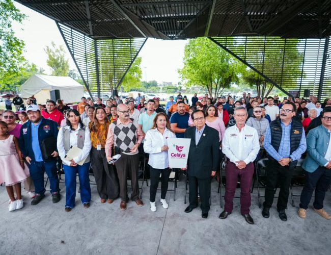 Formalizan subsidios para otorgar vivienda digna a familias celayenses