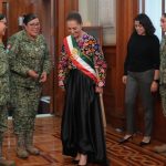 Vestido patrio de presidenta Sheinbaum, homenaje a artesanas del Istmo de Tehuantepec