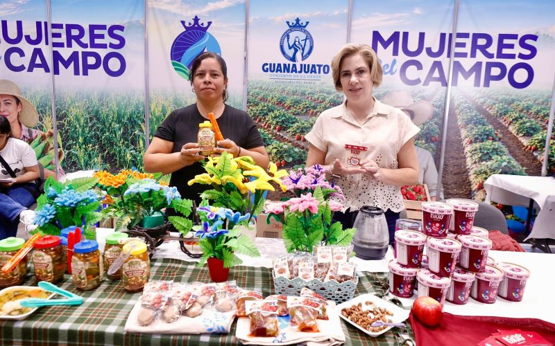 Gobernadora reafirma su respaldo a las mujeres del campo para que tengan más oportunidades de salir adelante