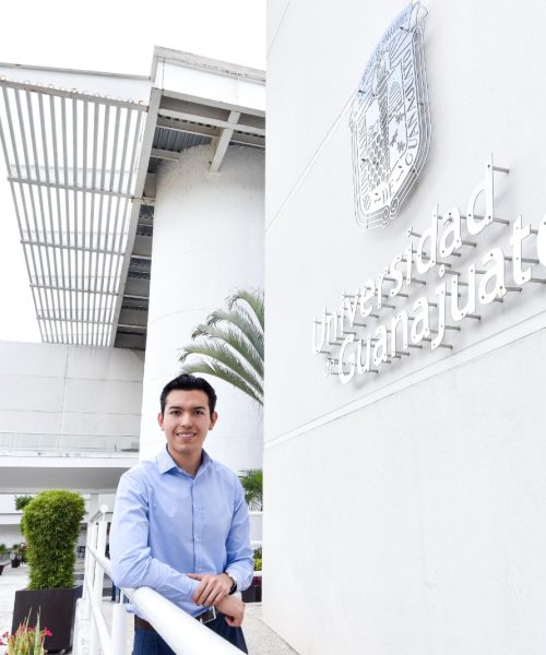 Estudiante UG presenta investigación sobre salud mental y riesgo cardiovascular en el Congreso Europeo de Cardiología 2026 en Alemania