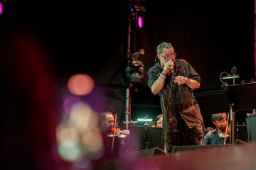 Mondo Cane con Mike Patton inauguró el 54 Festival Internacional Cervantino