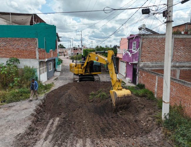 Gobierno Municipal continúa mejorando la infraestructura vial de Salamanca