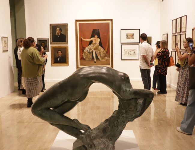 La UG abre al público cinco exposiciones de artes visuales durante el 54 FIC