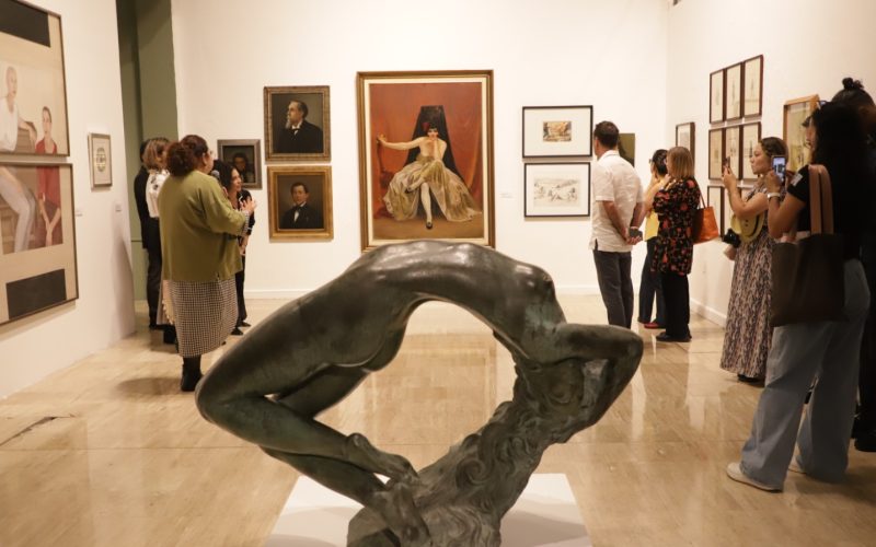 La UG abre al público cinco exposiciones de artes visuales durante el 54 FIC