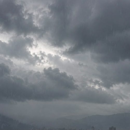 Cielos nublados y lluvias aisladas marcarán el clima en Guanajuato, informa meteorólogo de la UG